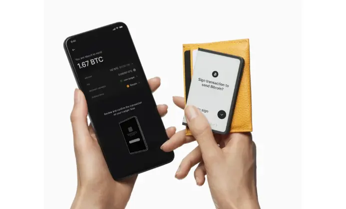 Ledger Stax